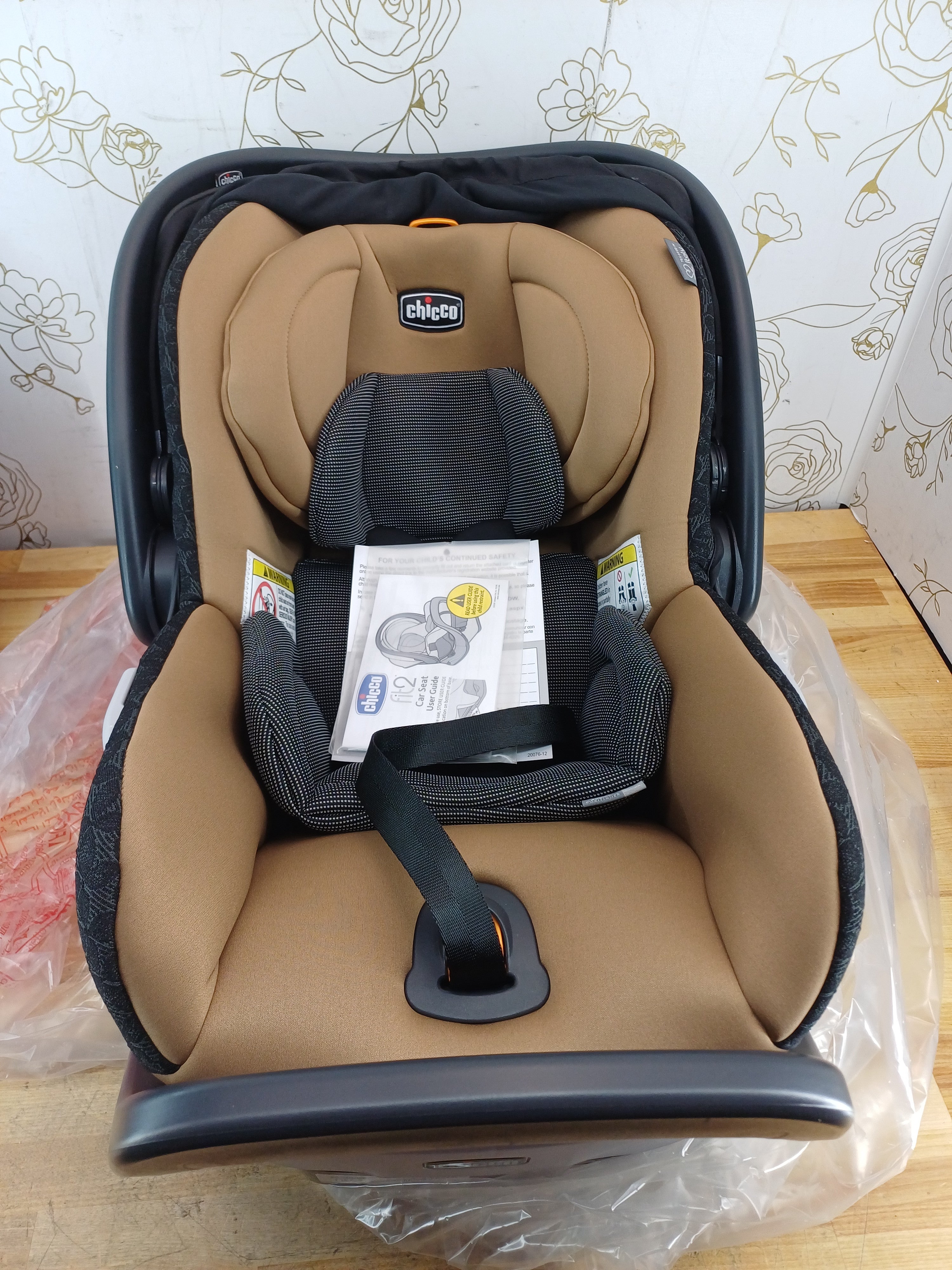 Chicco Fit2 Infant & Toddler Car Seat - Cienna