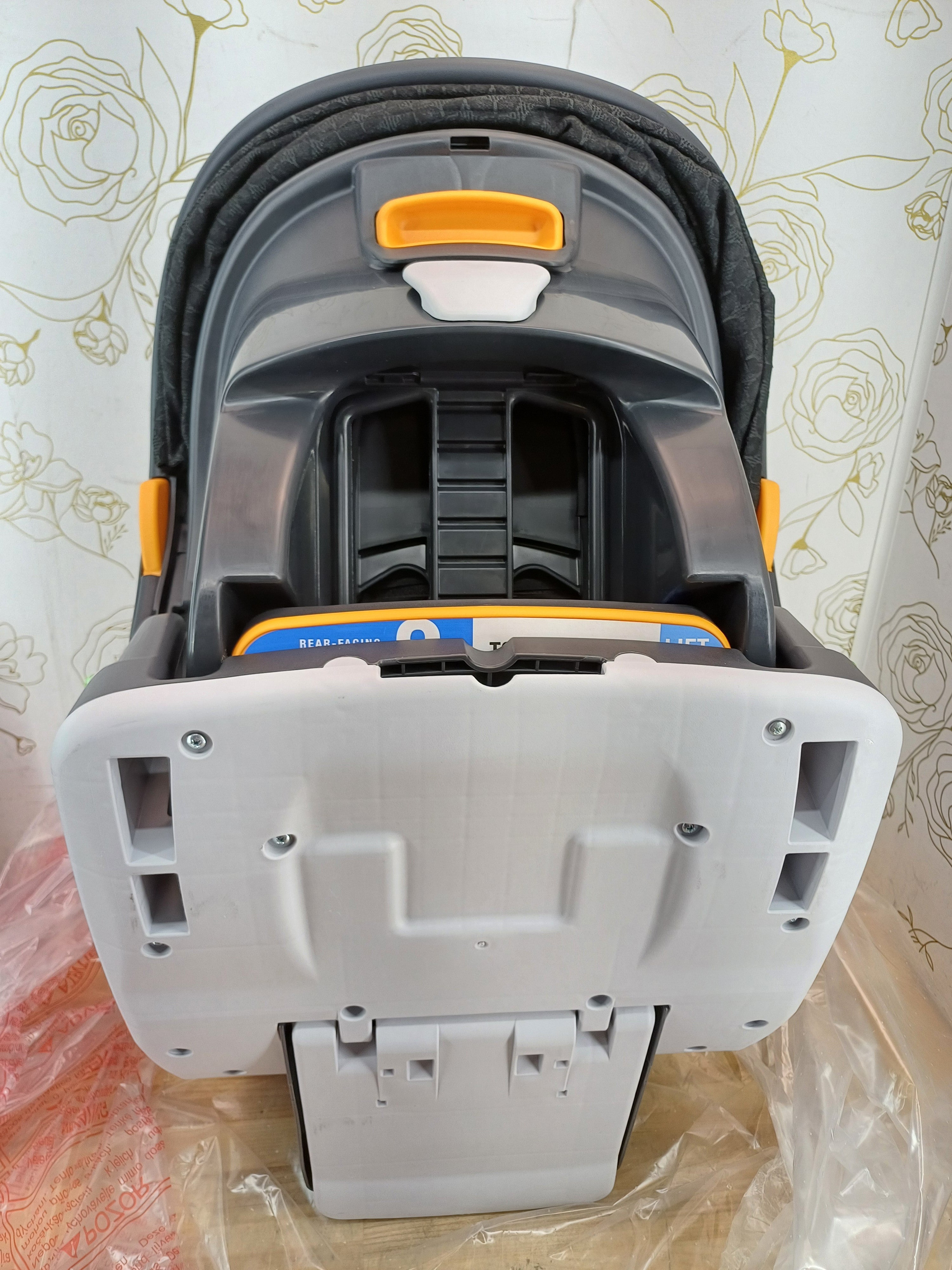 Chicco Fit2 Infant & Toddler Car Seat - Cienna