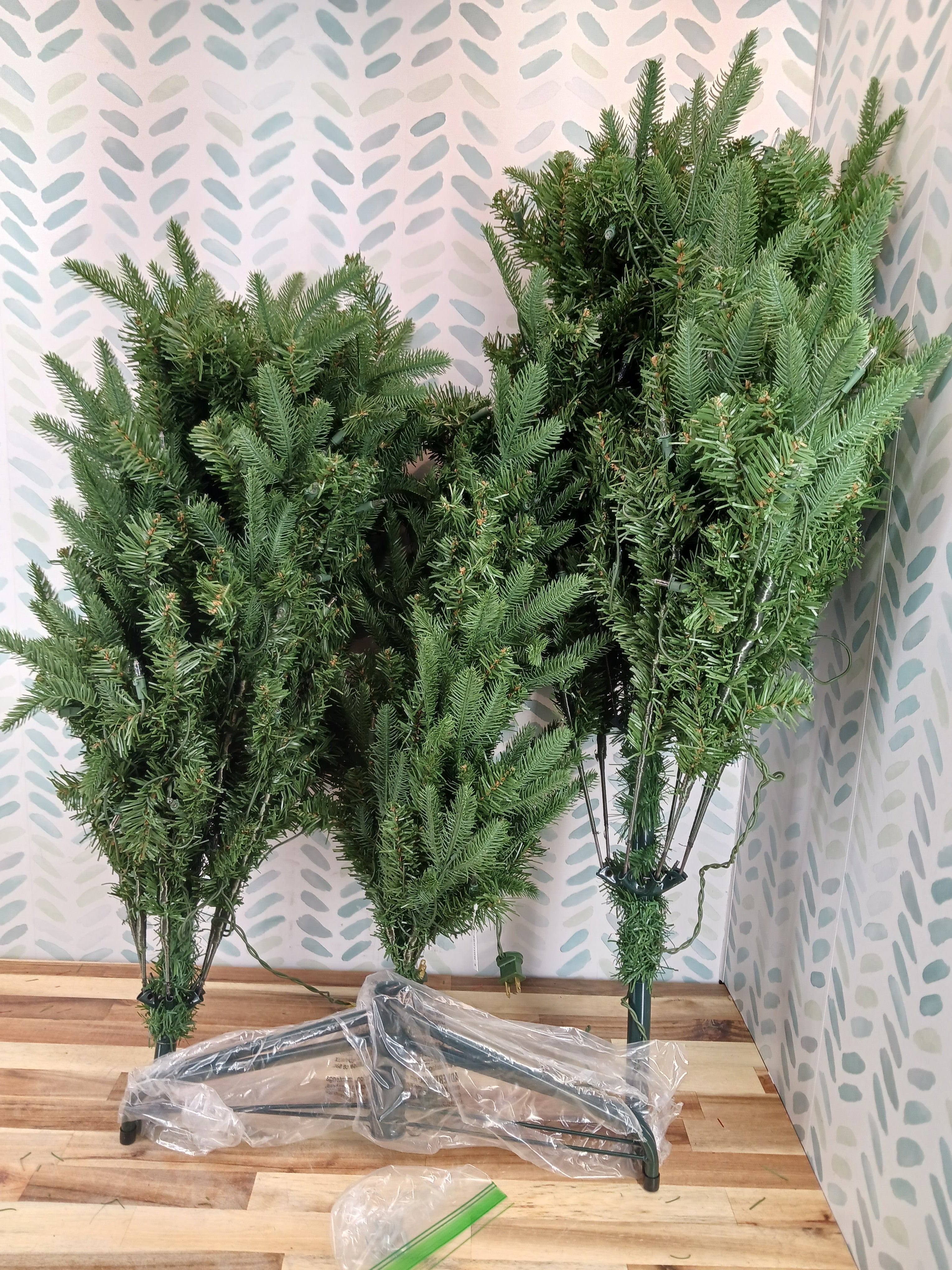 National Tree Company 7-Ft Feel-Real Pacific Mixed