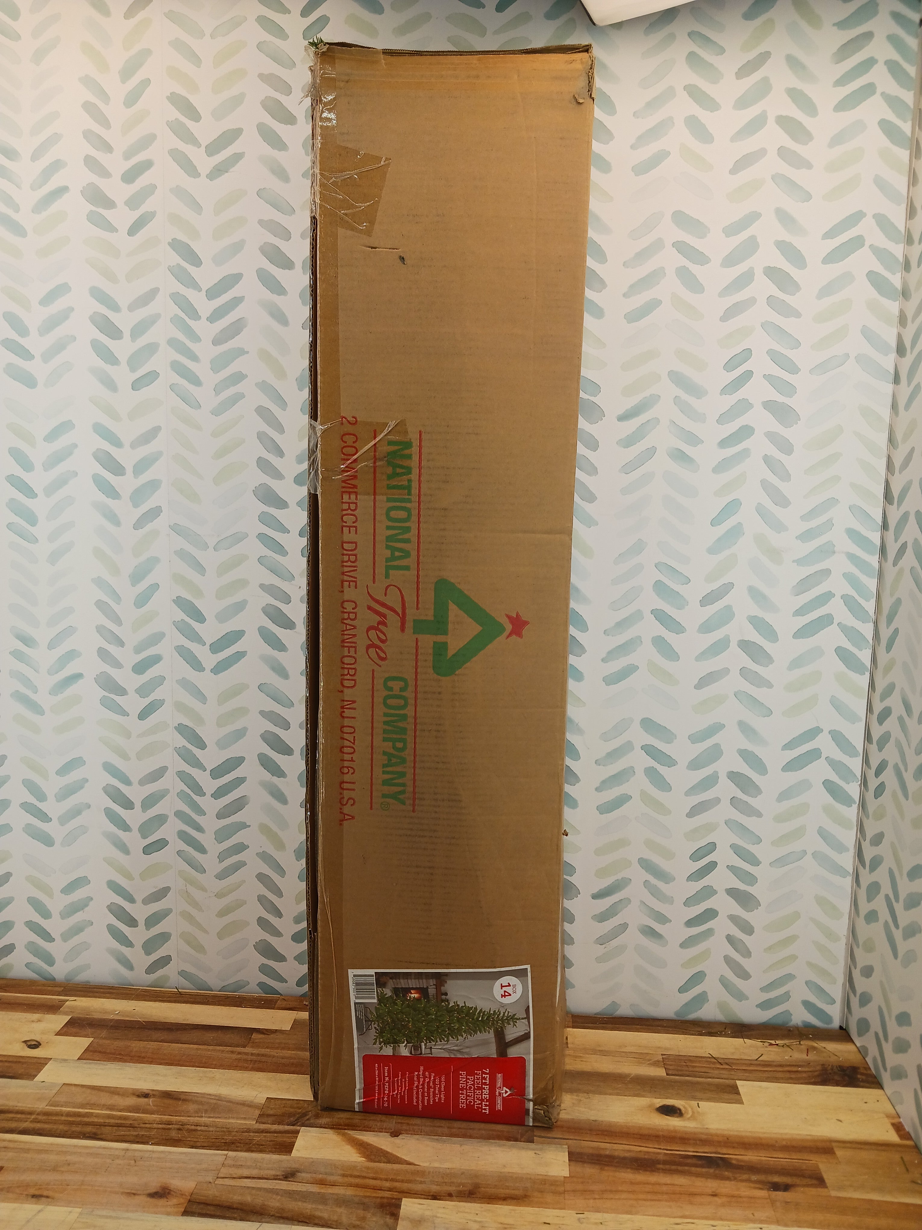 National Tree Company 7-Ft Feel-Real Pacific Mixed