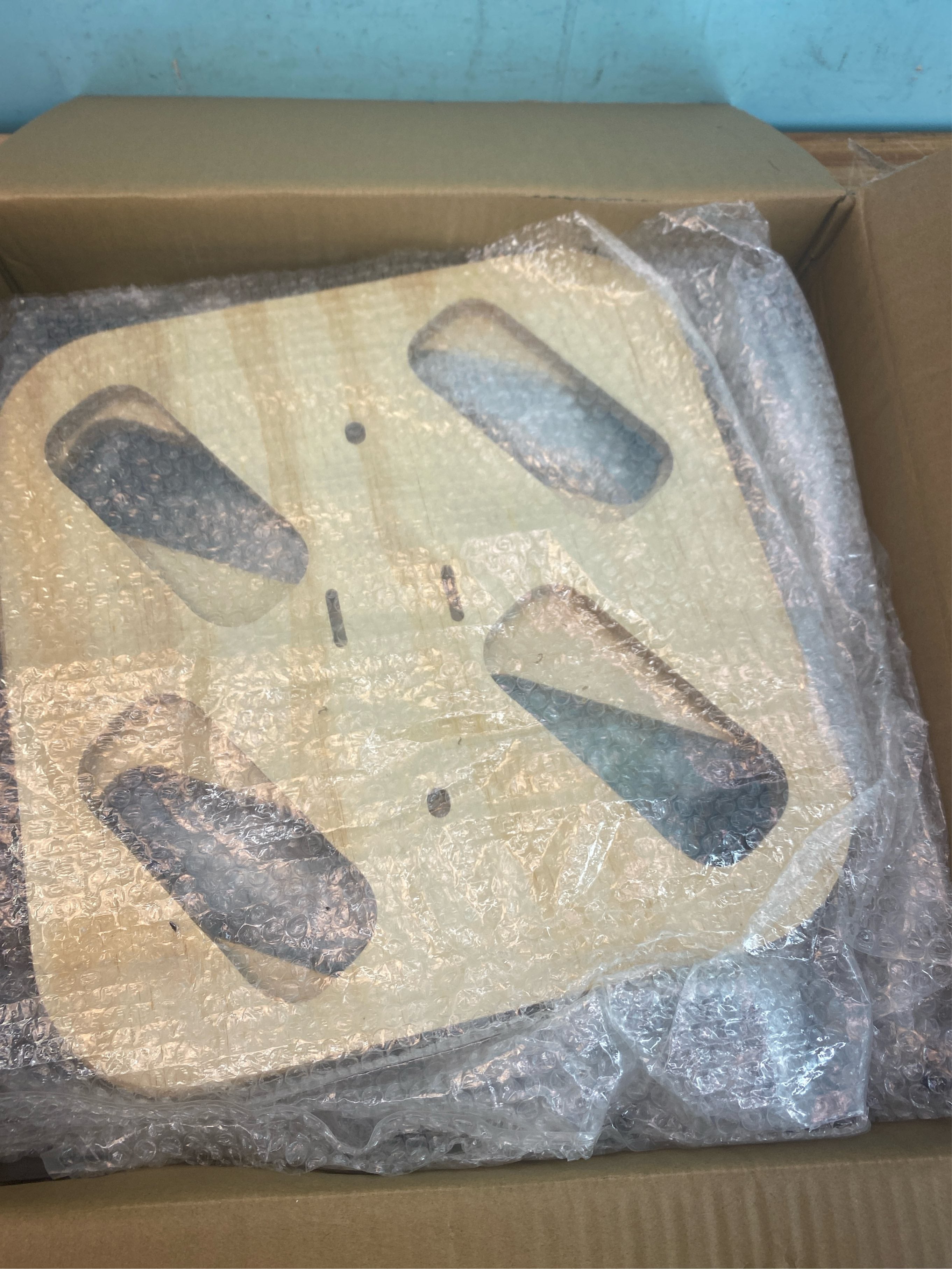 Lightweight Folding Hitch Ski Rack with Wooden