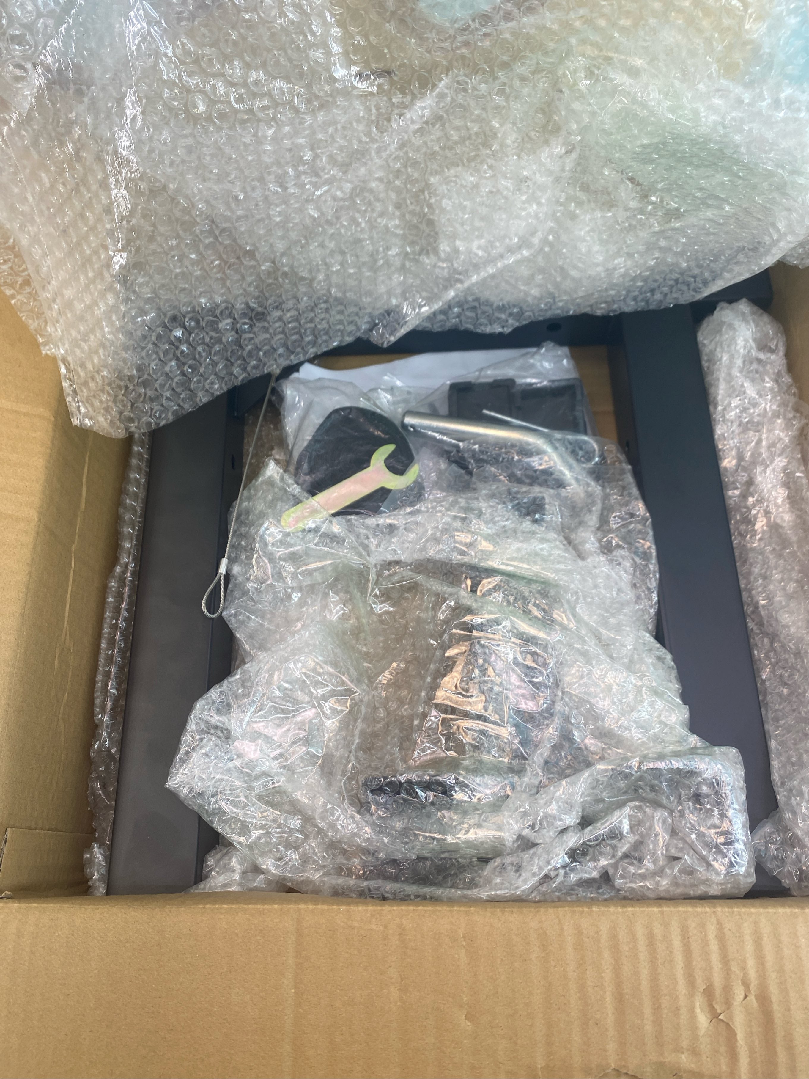 Lightweight Folding Hitch Ski Rack with Wooden