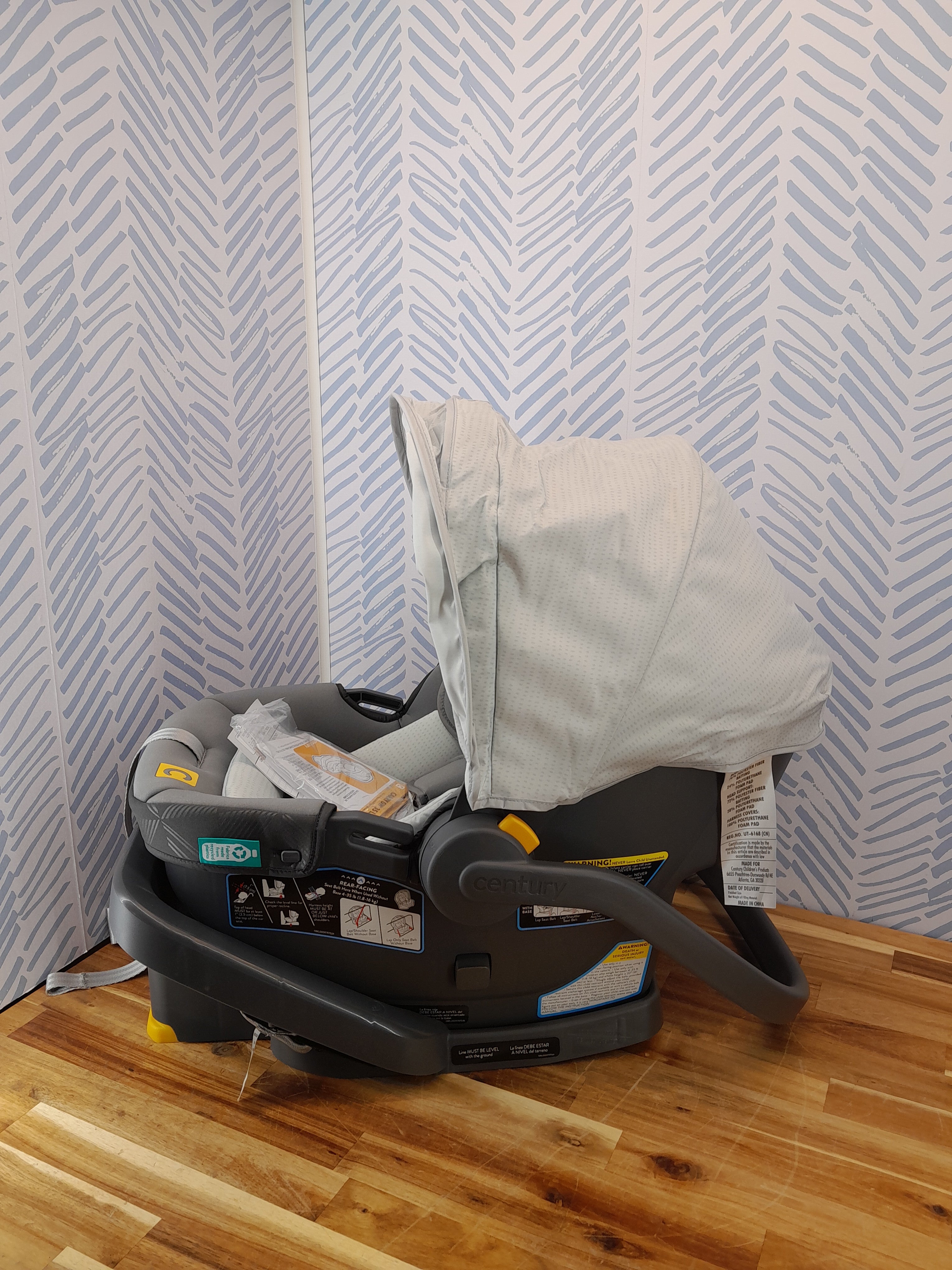 Century Carry On™ 35 LX Lightweight Infant Car