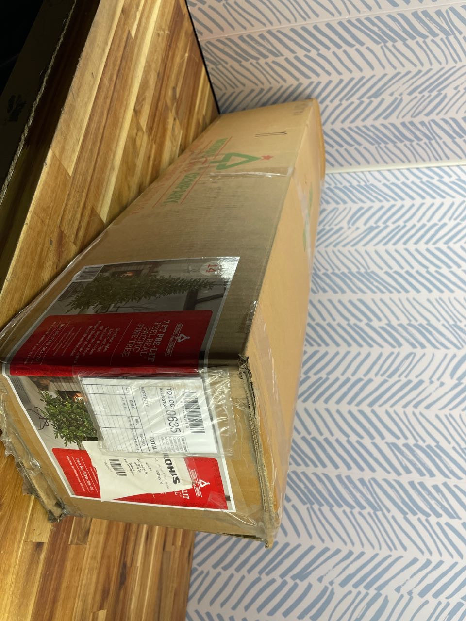 National Tree Company 7-Ft Feel-Real Pacific Mixed