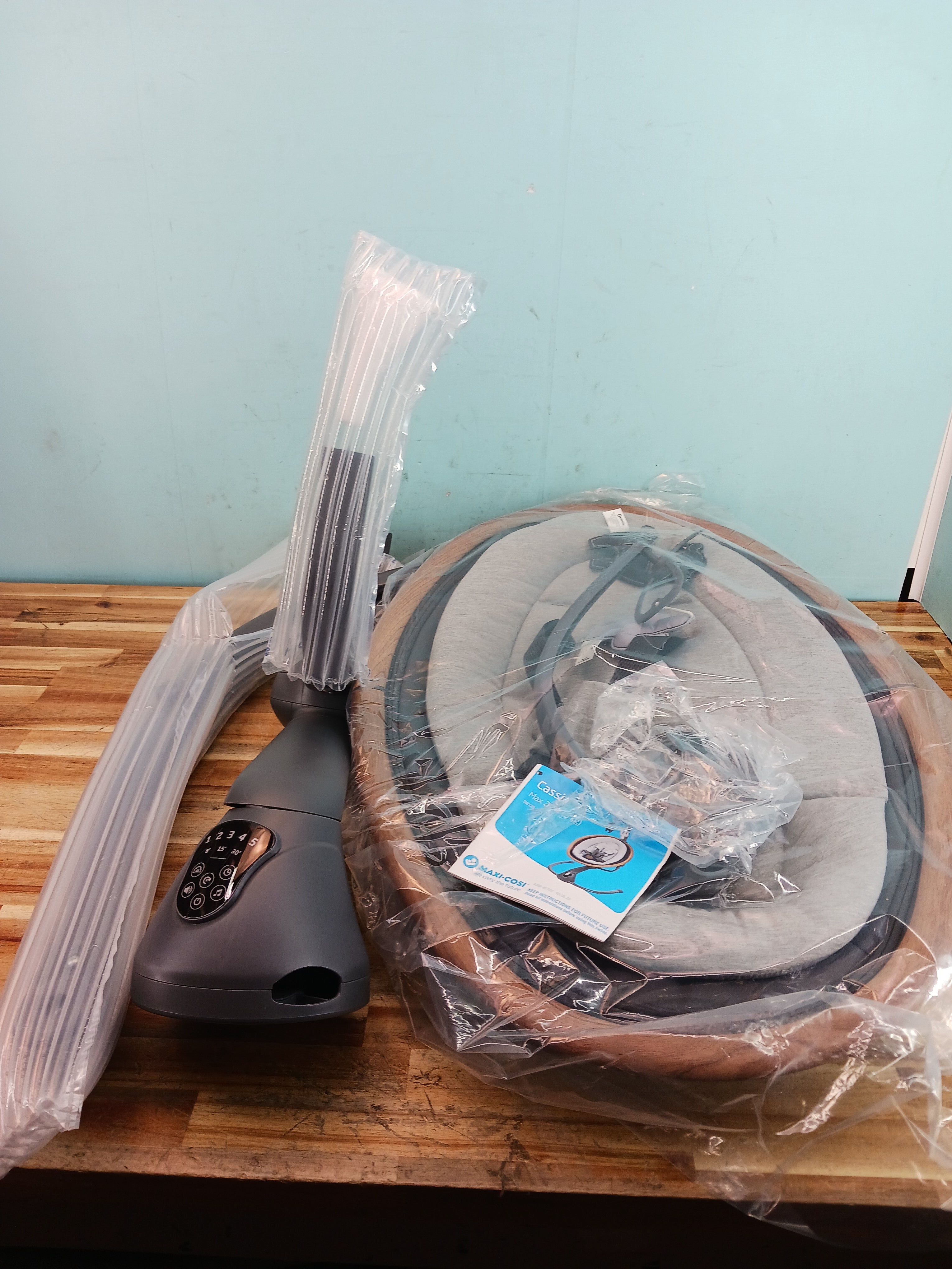 Maxi-Cosi Cassia Swing Essential Graphite