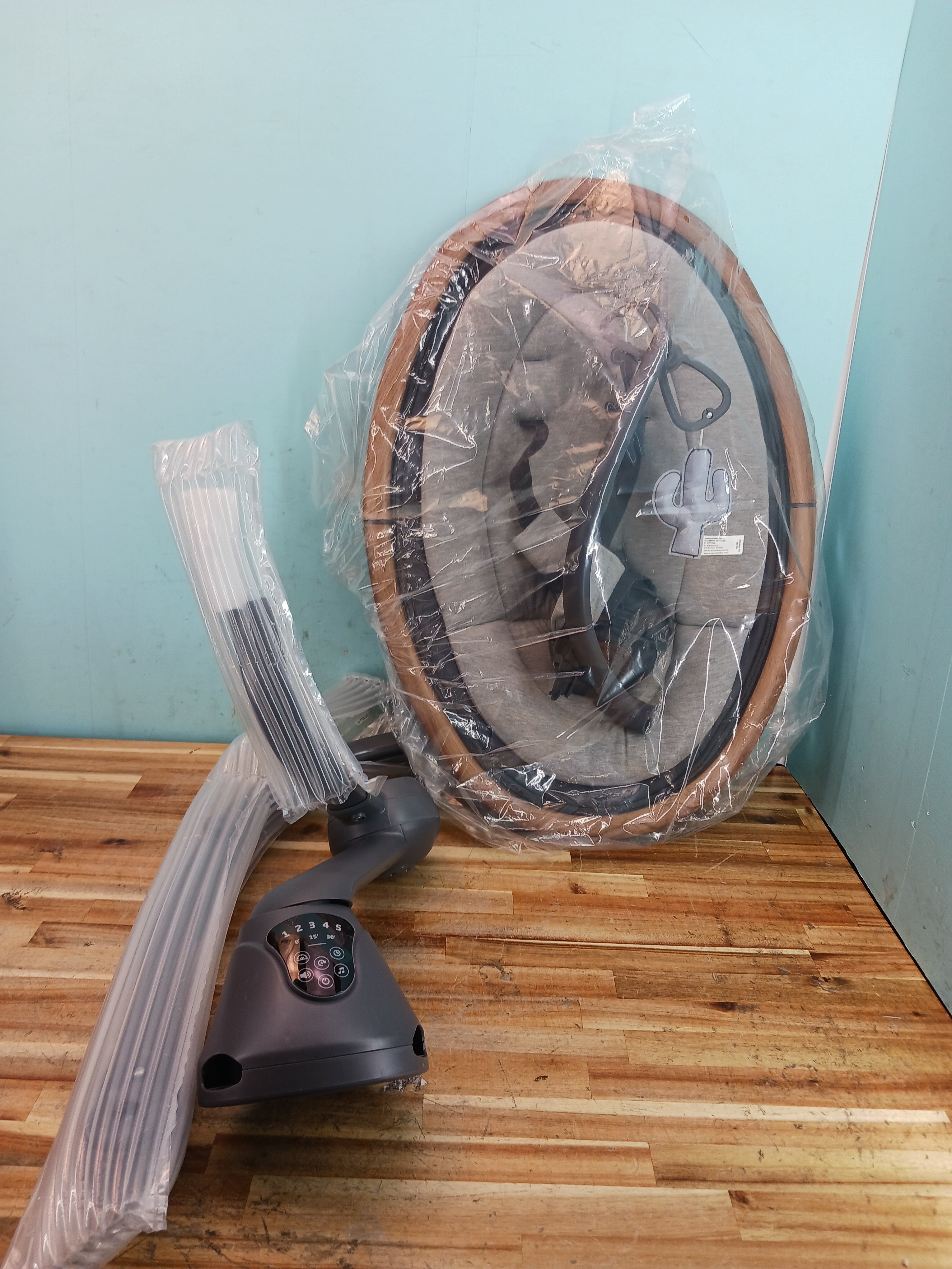 Maxi-Cosi Cassia Swing Essential Graphite