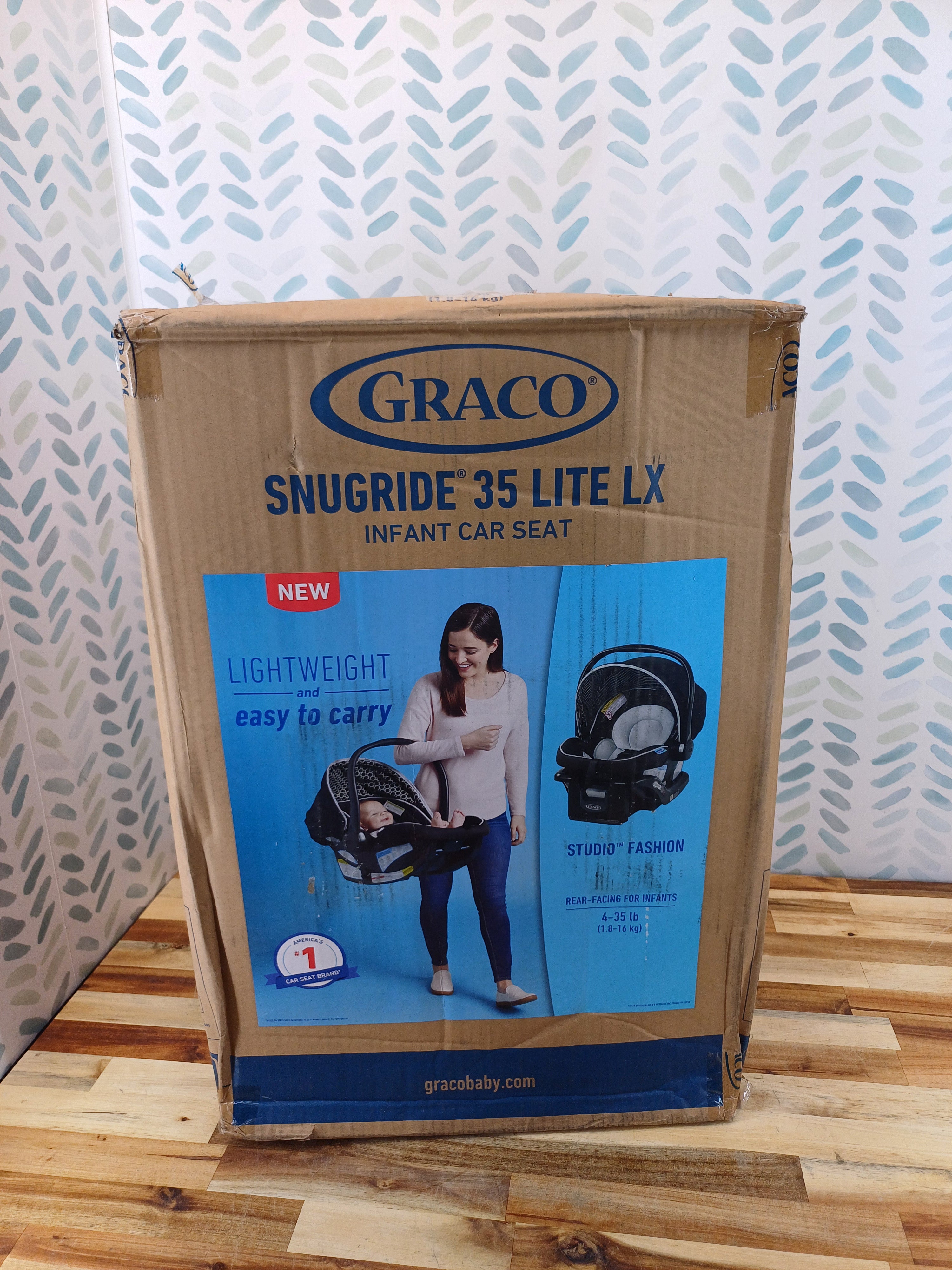 Graco SnugRide 35 Lite LX Infant Car Seat Studio