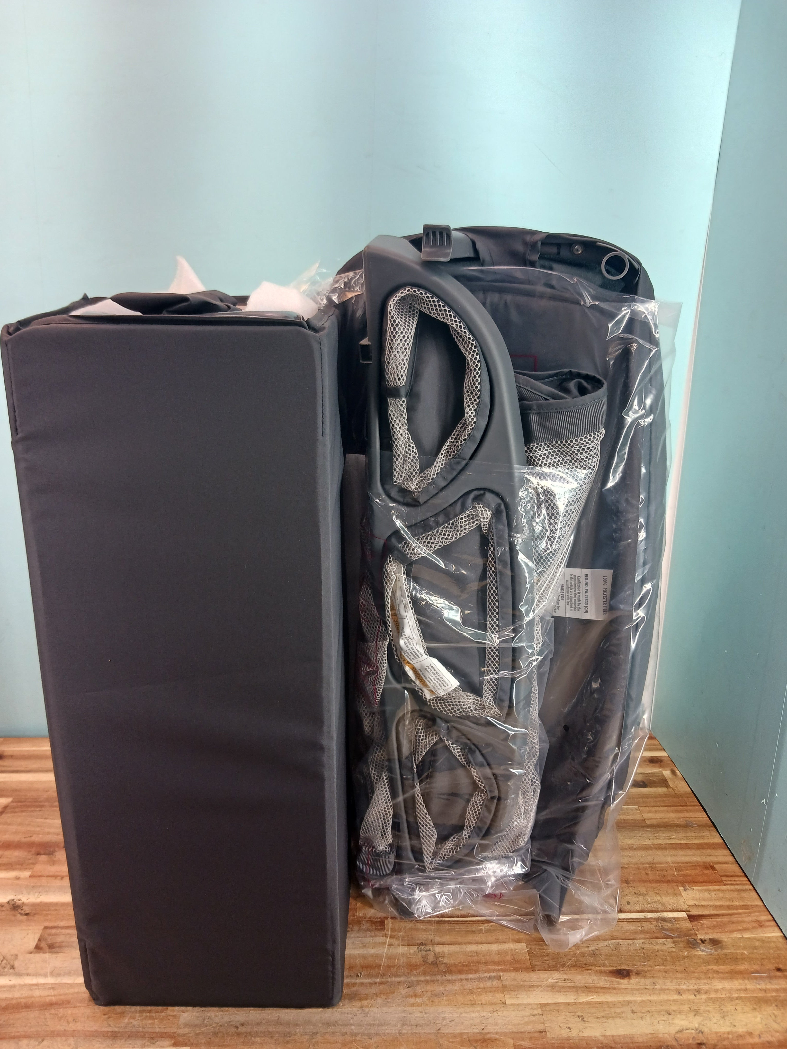 Graco Pack n Play Dome LX Playard with Baby, Redmond