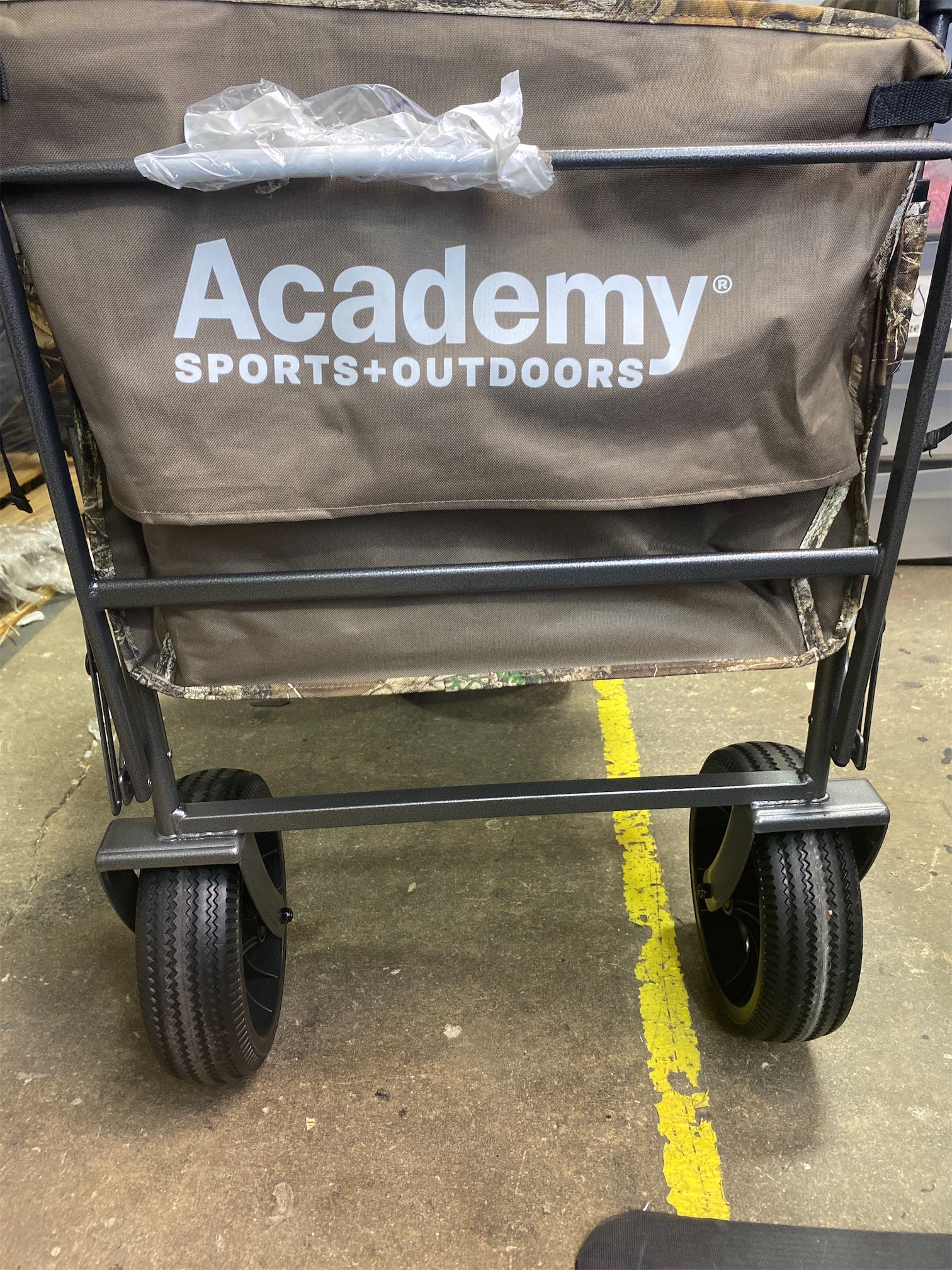 Academy Sports + Outdoors Camo XL Sport Wagon With Cooler
