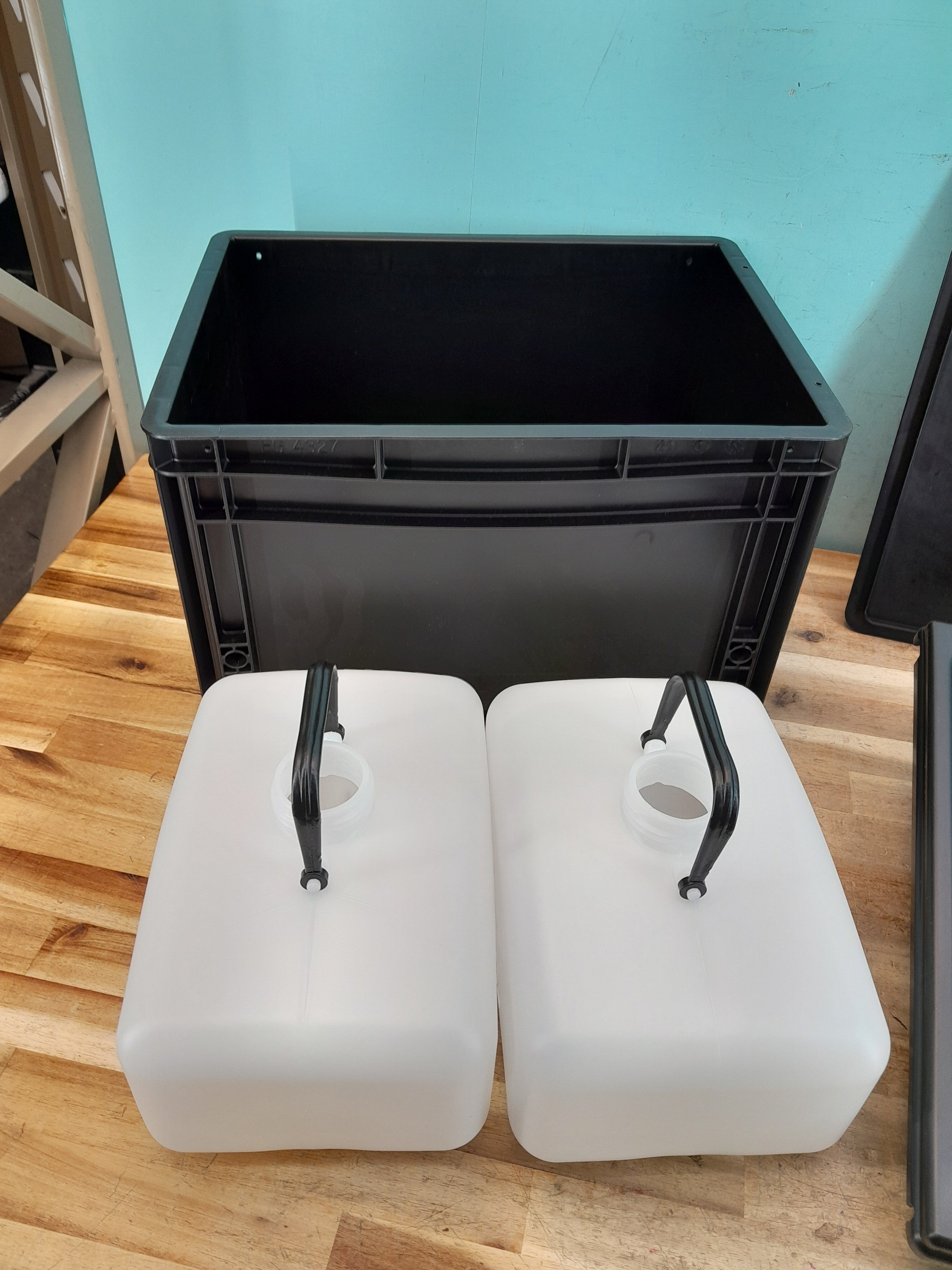BOXIO - Sanitary Edition Mobile Camping Bathroom