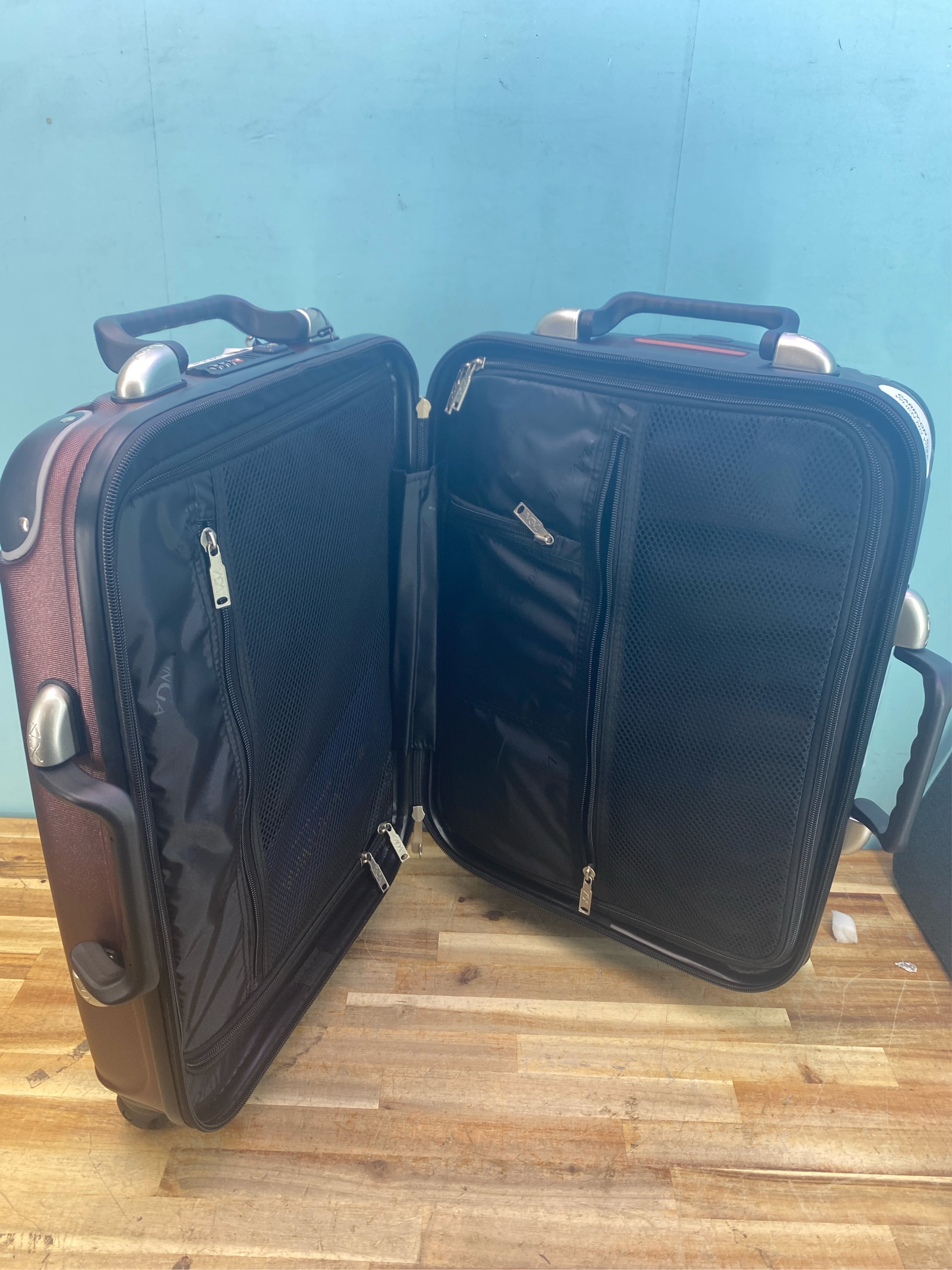 VinGardeValise The Original Wine Suitcase 5-Bottle