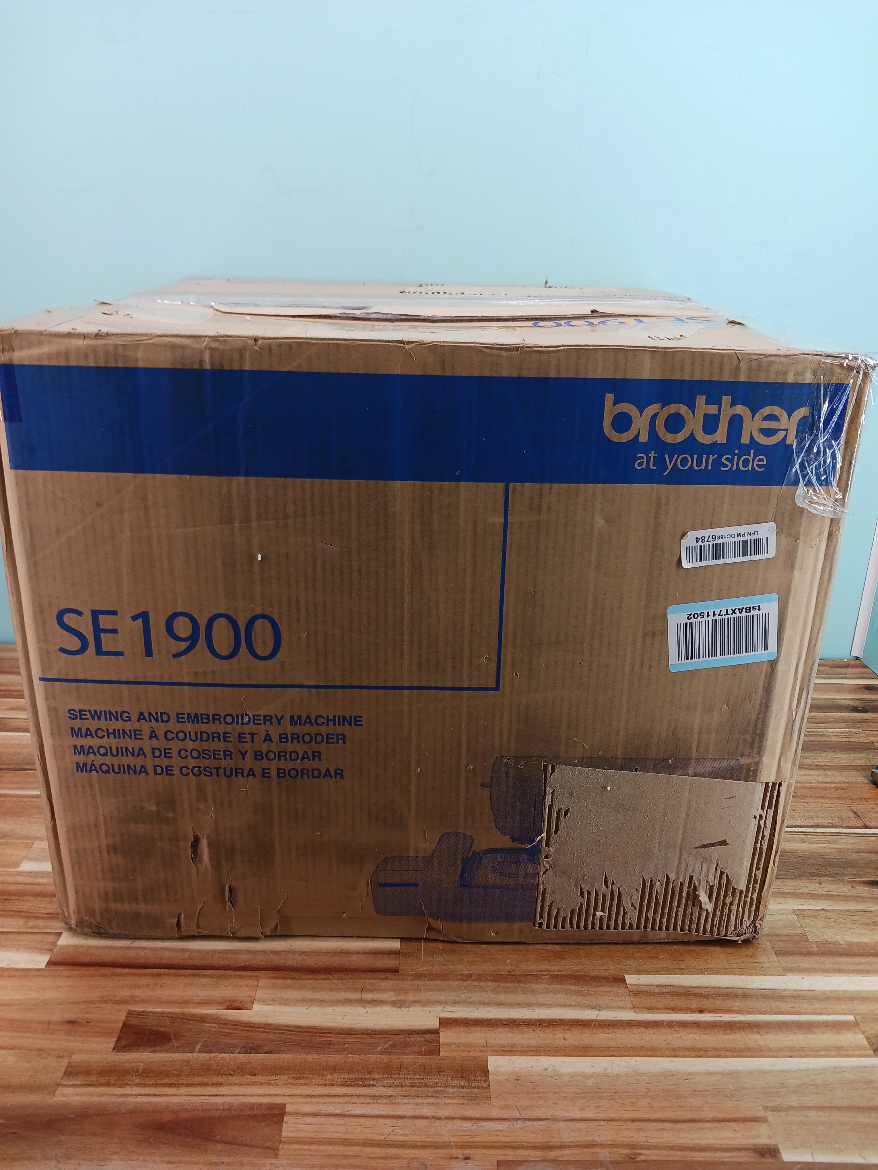 Brother SE1900 Computerized Sewing and Embroidery