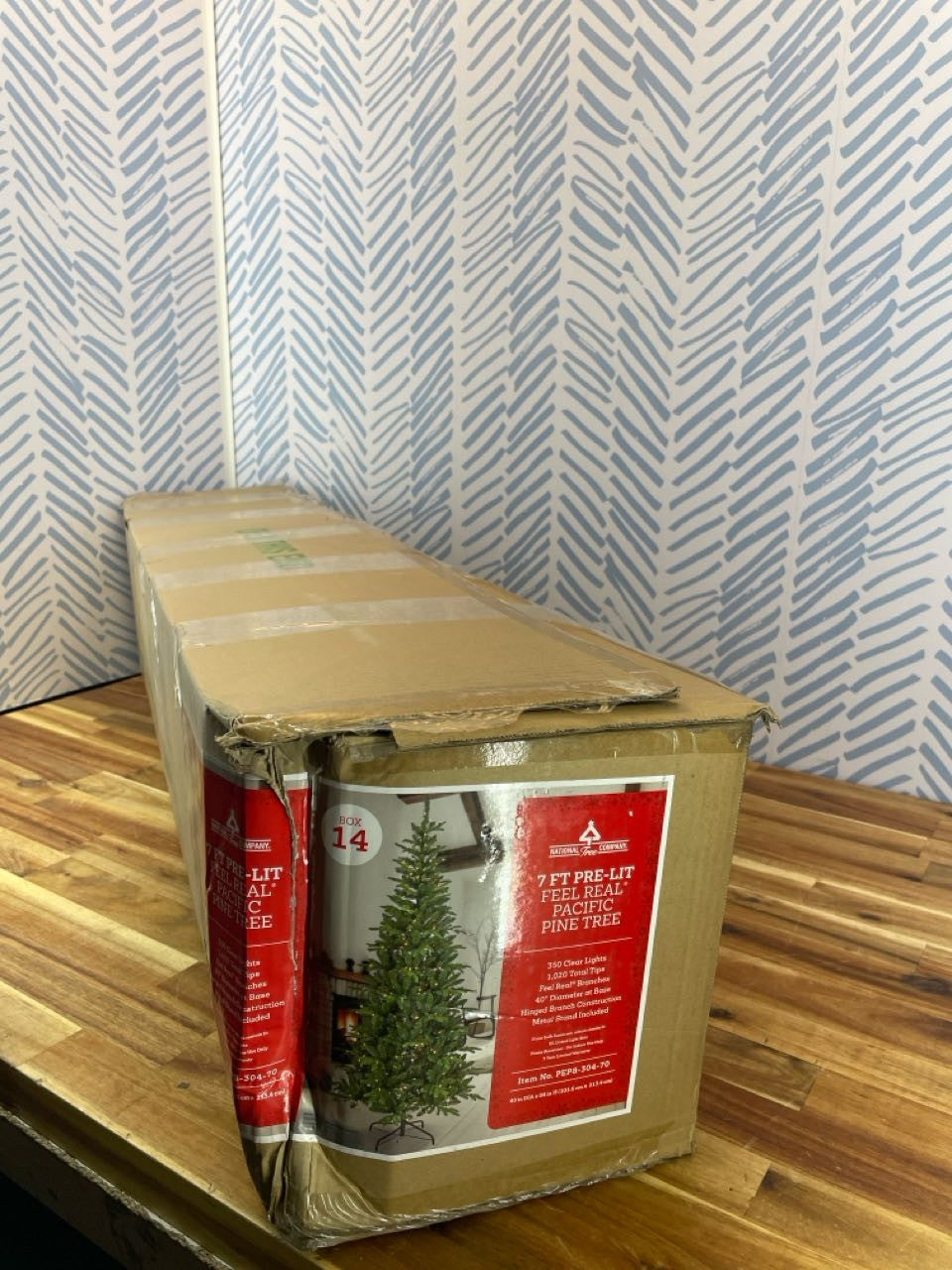 National Tree Company 7-Ft Feel-Real Pacific Mixed