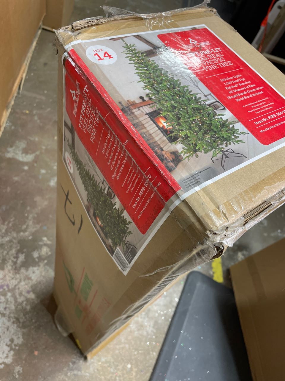 National Tree Company 7-Ft Feel-Real Pacific Mixed